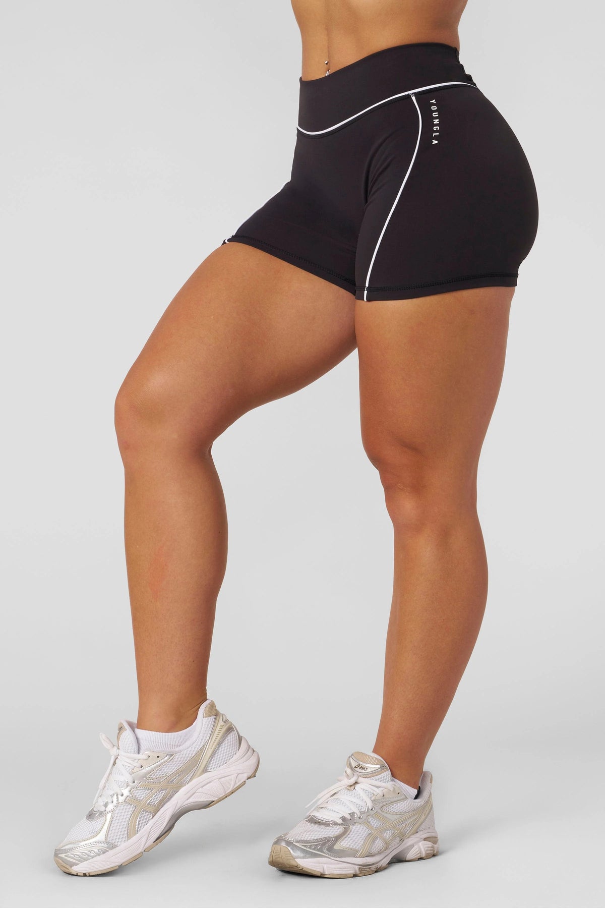 W161 - Elevate outline Shorts 5" New Colors